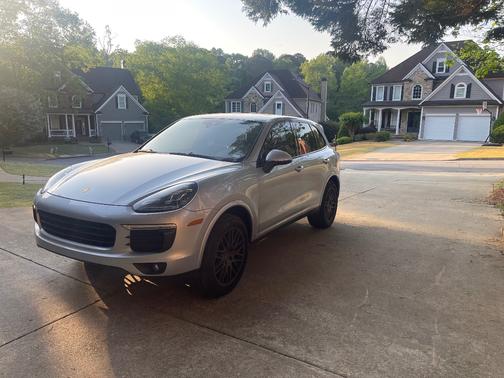 Silver 2018 Porsche Cayenne Cayenne Platinum Edition
