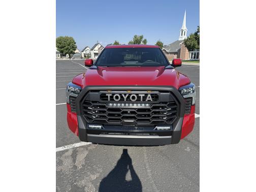 2024 Toyota Tundra Hybrid Platinum