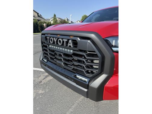 2024 Toyota Tundra Hybrid Platinum