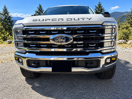 White 2024 Ford F-350 Lariat