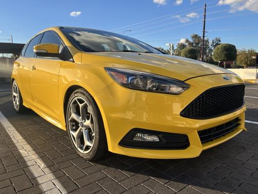 2017 Ford Focus ST Base