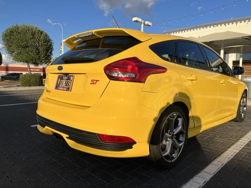 2017 Ford Focus ST Base