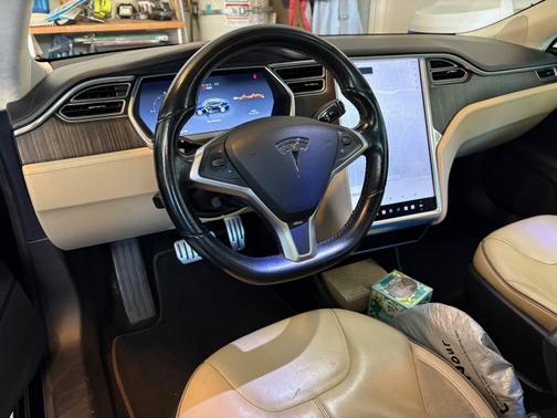 2013 Tesla Model S Performance