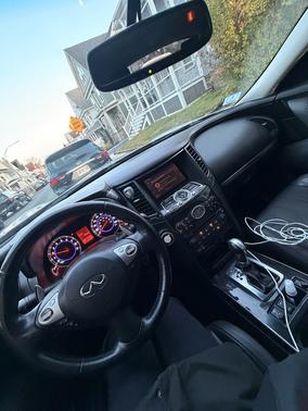 2009 INFINITI FX35 Base