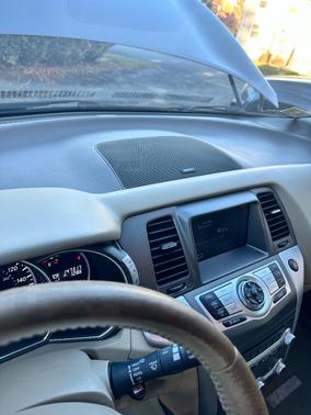 Brown 2012 Nissan Murano LE