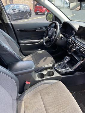 Black 2022 Kia Seltos S