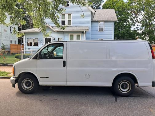 2000 GMC Savana 2500 Cargo
