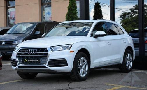 White 2019 Audi Q5 2.0T Premium