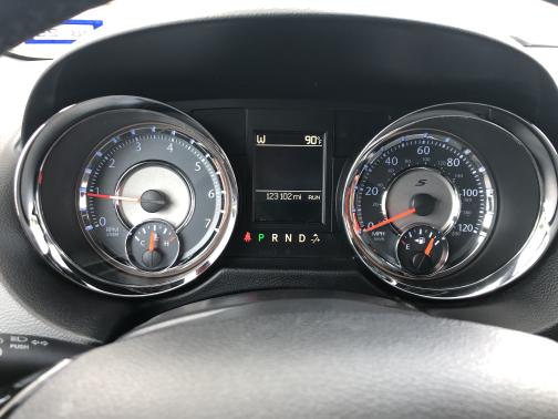 2016 Chrysler Town & Country S