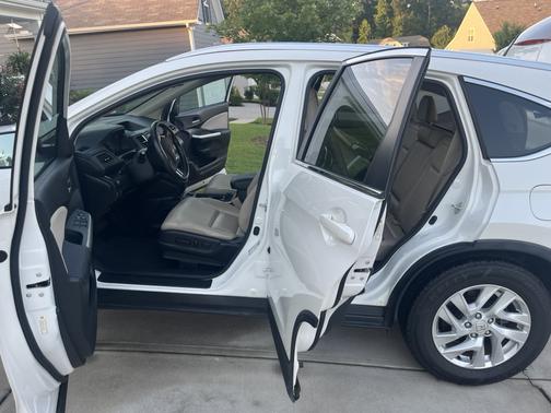 White 2015 Honda CR-V EX-L