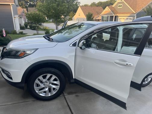 White 2015 Honda CR-V EX-L
