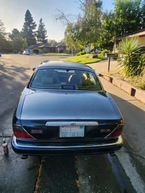 1996 Jaguar Vanden Plas Base