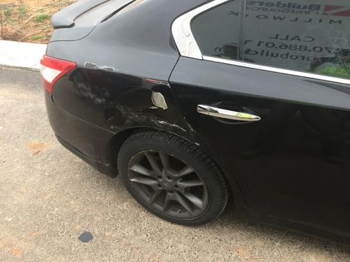 Black 2010 Nissan Maxima SV