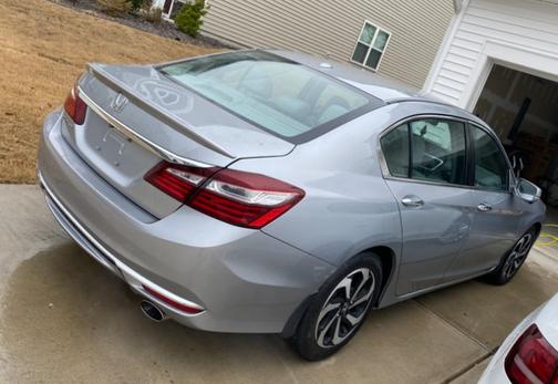 2017 Honda Accord EX-L w/Navigation & Honda Sensing
