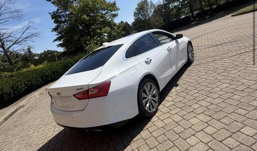 White 2016 Chevrolet Malibu Premier