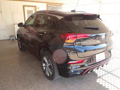 Black 2021 Buick Encore GX Select
