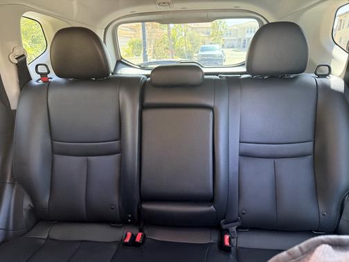 Black 2019 Nissan Rogue Hybrid SL