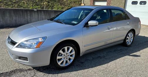 Silver 2007 Honda Accord EX-L