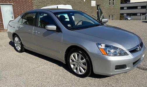 Silver 2007 Honda Accord EX-L