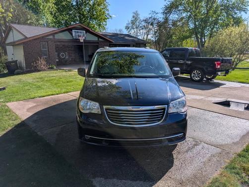 Blue 2014 Chrysler Town & Country Touring