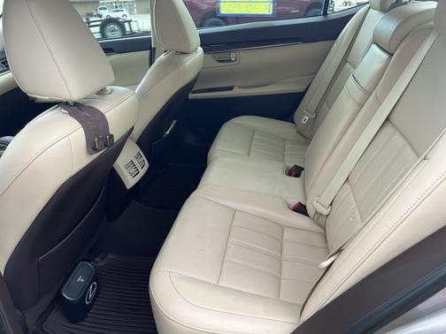 2017 Lexus ES 350 Base