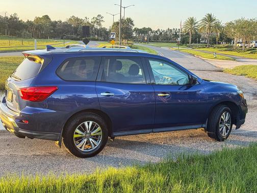 Blue 2020 Nissan Pathfinder S
