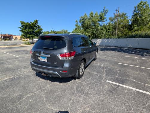2014 Nissan Pathfinder SL