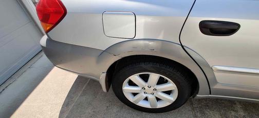 Gray 2007 Subaru Outback 2.5 i