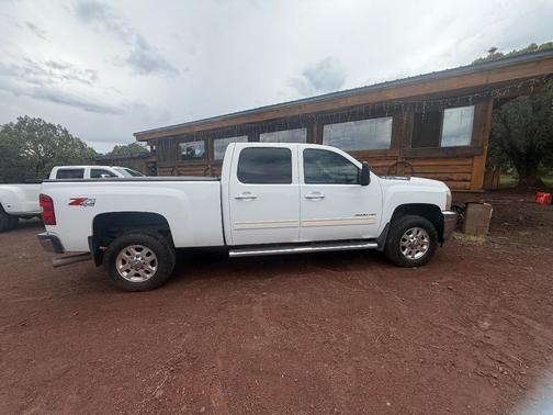 White 2014 Chevrolet Silverado 3500 LTZ