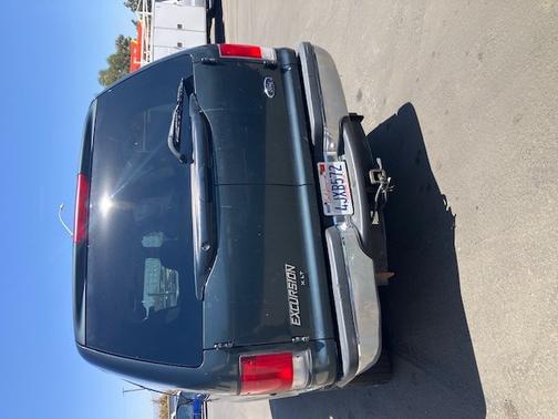 2000 Ford Excursion XLT 4WD