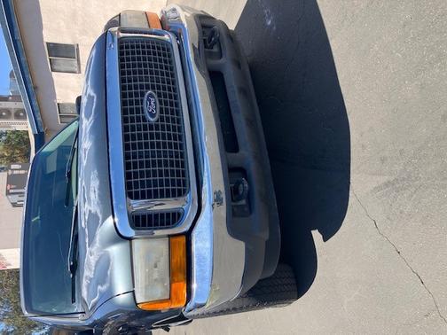 2000 Ford Excursion XLT 4WD