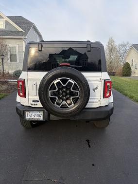 White 2023 Ford Bronco Outer Banks
