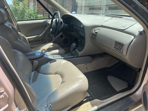 1999 Pontiac Bonneville SE