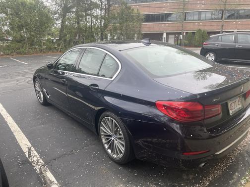 2020 BMW 530e xDrive iPerformance