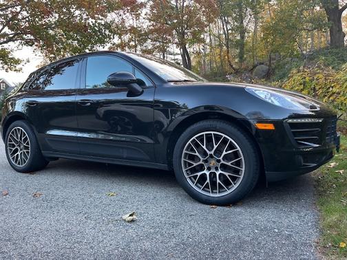 2018 Porsche Macan Macan