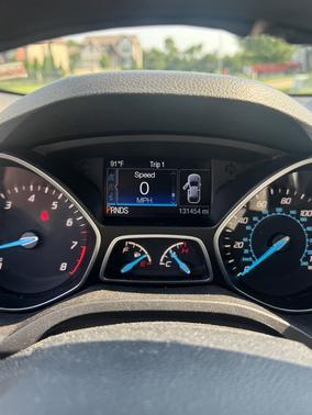 Blue 2016 Ford Escape SE