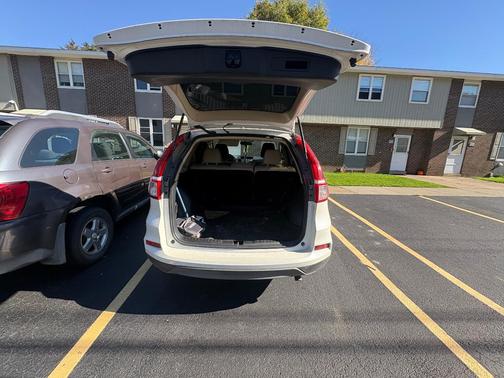 White 2015 Honda CR-V LX