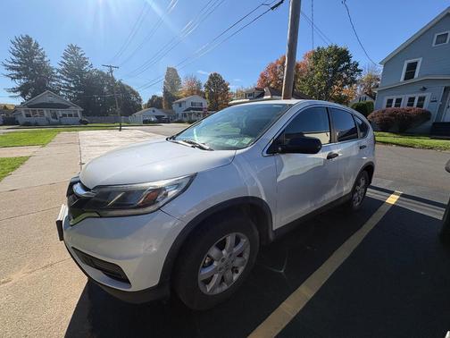 White 2015 Honda CR-V LX