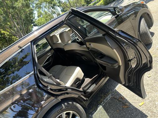 Brown 2017 Hyundai SANTA FE SE