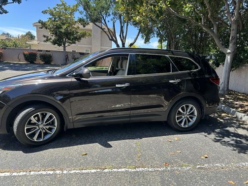 Brown 2017 Hyundai SANTA FE SE