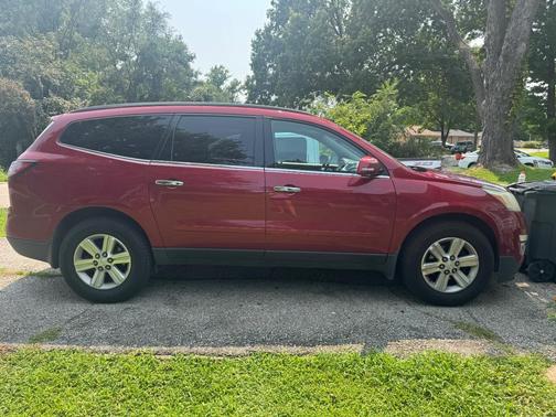 Red 2013 Chevrolet Traverse 1LT