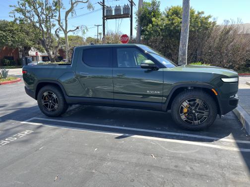 2022 Rivian R1T Adventure Package