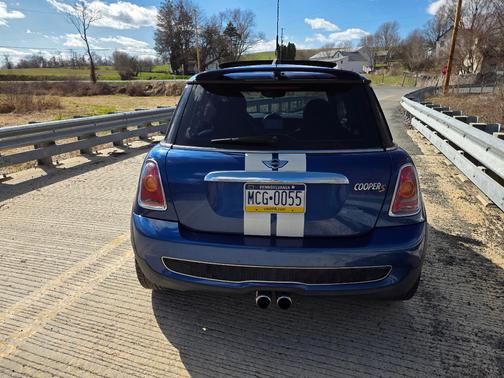 2007 MINI Cooper S Base
