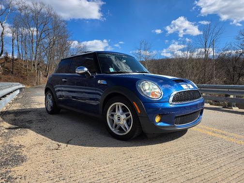 2007 MINI Cooper S Base