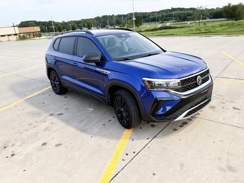 Blue 2022 Volkswagen Taos 1.5T S