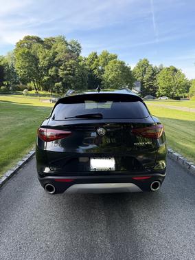 Black 2018 Alfa Romeo Stelvio Ti Sport