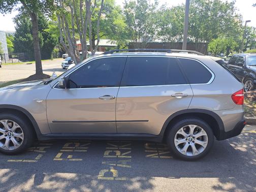 2008 BMW X5 4.8i