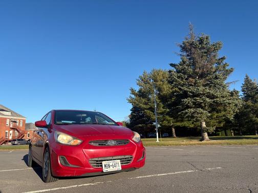 Red 2014 Hyundai Accent GS