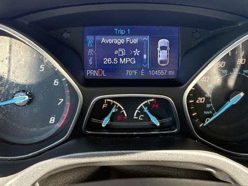 Gray 2014 Ford Focus SE