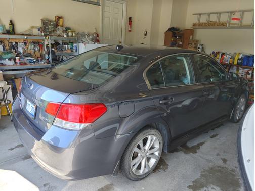 2014 Subaru Legacy 2.5i Premium
